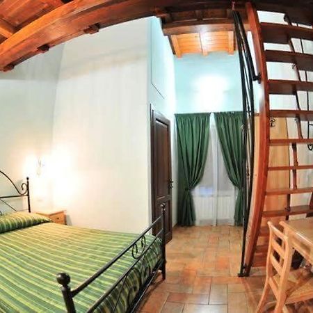 Azienda Agrituristica La Valle Del Sambuco Норча Екстериор снимка