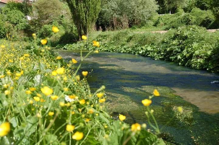 Azienda Agrituristica La Valle Del Sambuco Норча Екстериор снимка
